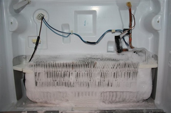 Cách khắc phục quạt gió tủ lạnh Hòa Phát không chạy.