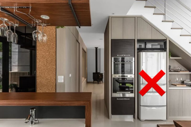 Kiêng kỵ đặt tủ lạnh dưới gầm cầu thang